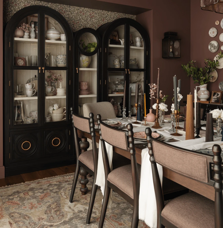 House of Four Chairs gallery image