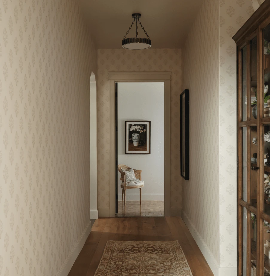 House of Four Chairs gallery image